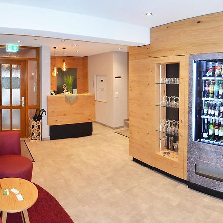 Hotel Zur Linde Lauf Экстерьер фото