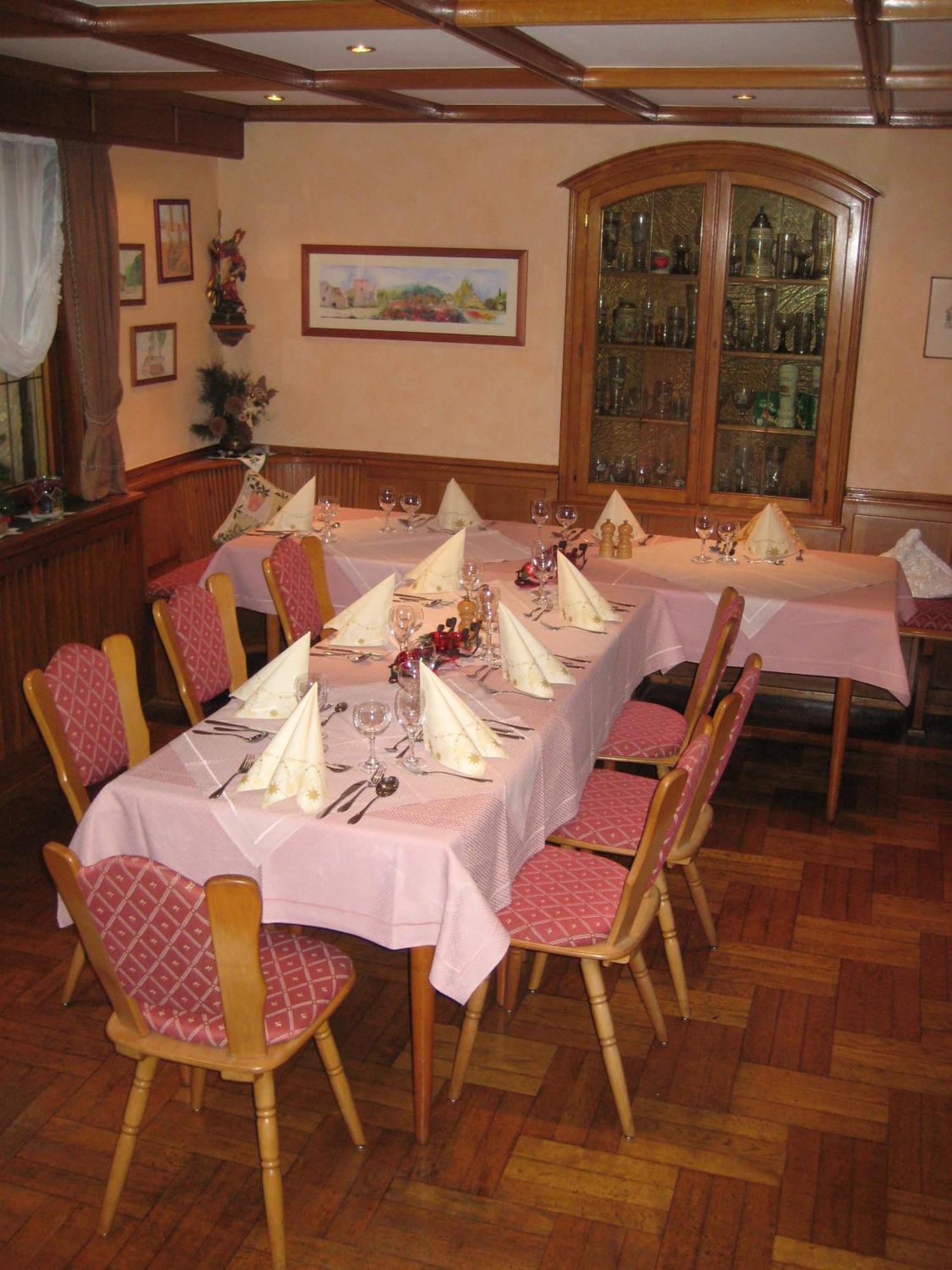 Hotel Zur Linde Lauf Экстерьер фото