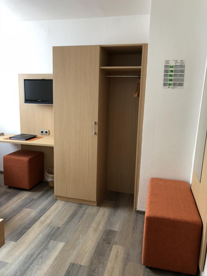 Hotel Zur Linde Lauf Экстерьер фото